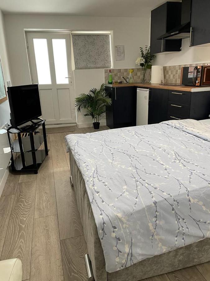 Brand New Studio Apartment With Beautiful Kitchen-Close To Liverpool City Centre Exteriör bild
