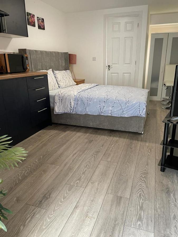 Brand New Studio Apartment With Beautiful Kitchen-Close To Liverpool City Centre Exteriör bild